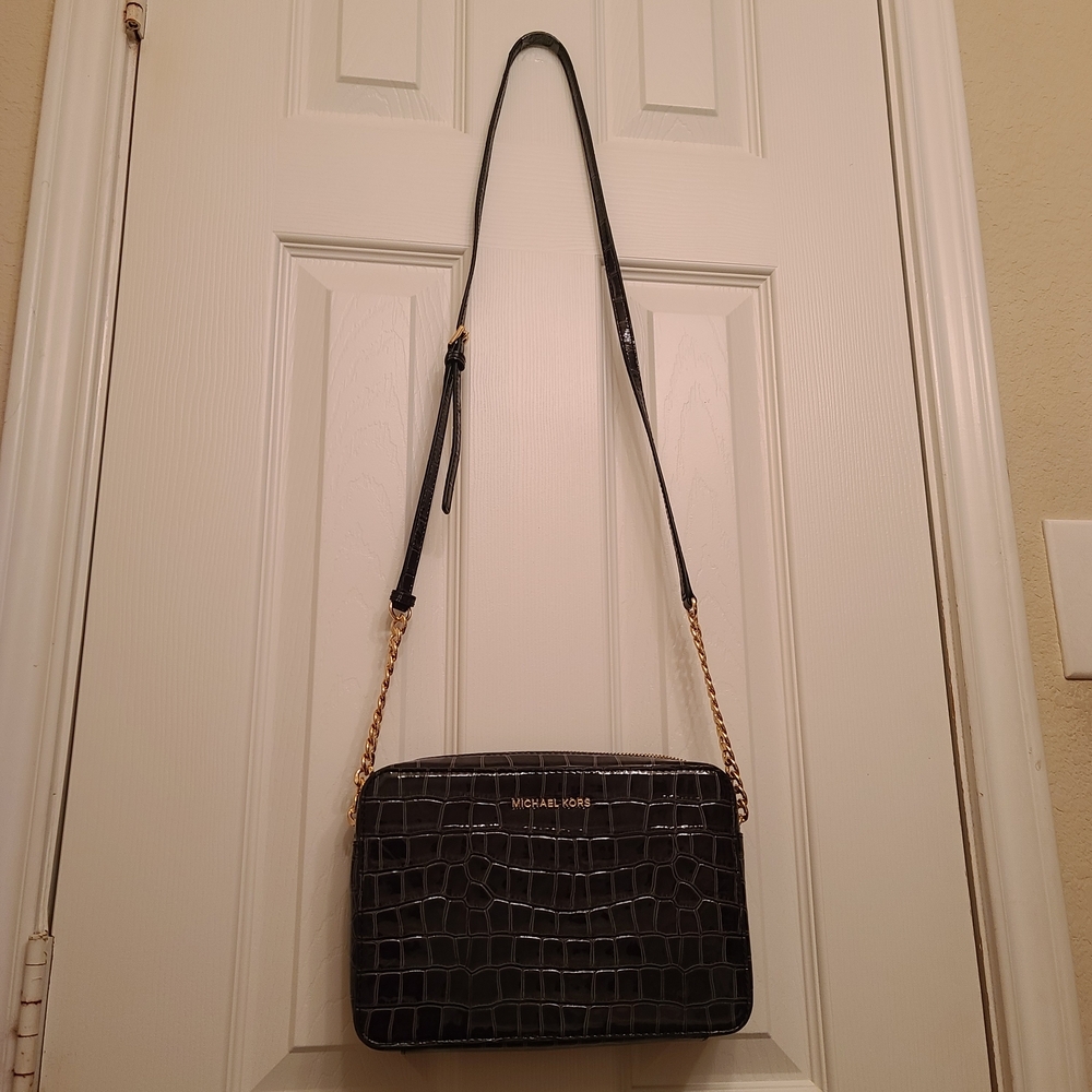 MICHAEL Michael Kors
Jet Set Large Logo Embossed Patent Crossbody Bag